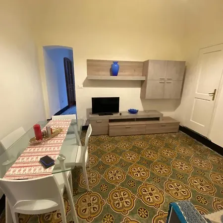 Il Levante - Confirenthouse *