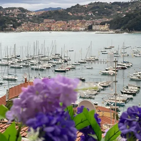 Il Levante - Confirenthouse *