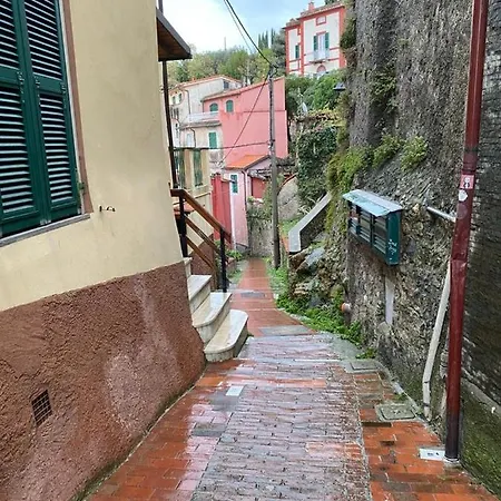 Il Levante - Confirenthouse *