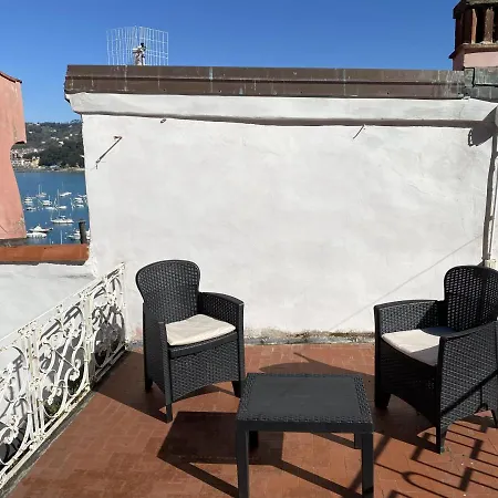 Il Levante - Confirenthouse Lerici