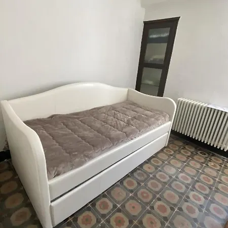 Il Levante - Confirenthouse *