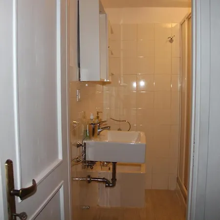 Il Levante - Confirenthouse شقة ليريسي